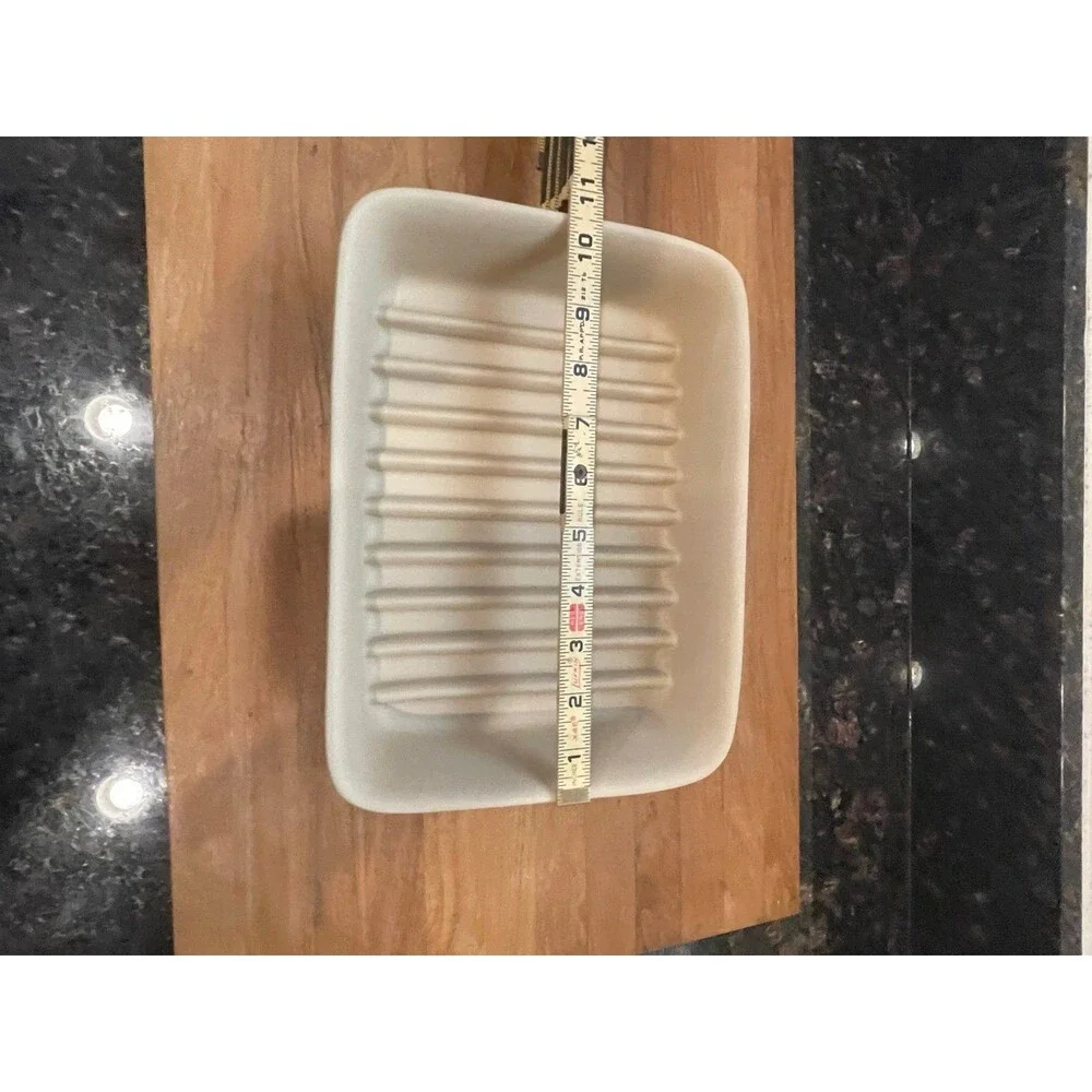 Pampered Chef Ridged Baking 9x7 Pan